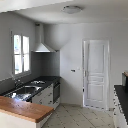 Prepoise En Re Villa *